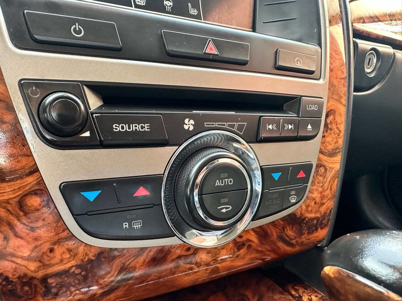 Used 2007 Jaguar XK Convertible image 21