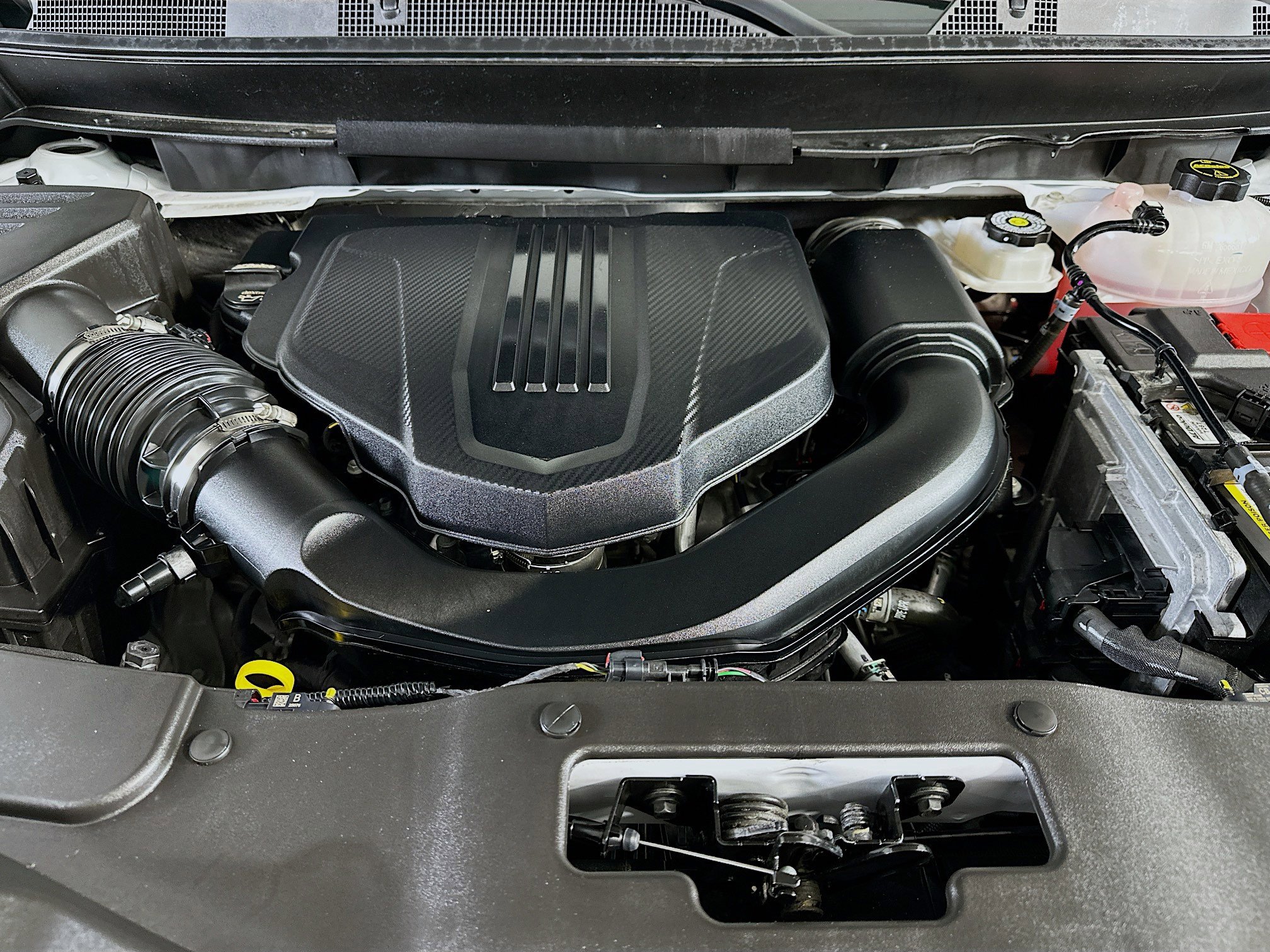 Used 2025 GMC Acadia Elevation image 35