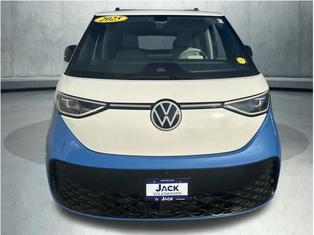 Used 2025 Volkswagen ID. Buzz 1st Edition AWD/4WD image 9