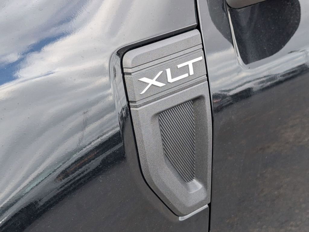 New 2026 Ford Maverick XLT w/ Equipment Group 301A image 12