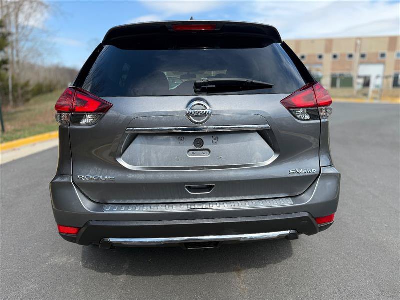 Used 2017 Nissan Rogue SV w/ Midnight Edition AWD/4WD image 9