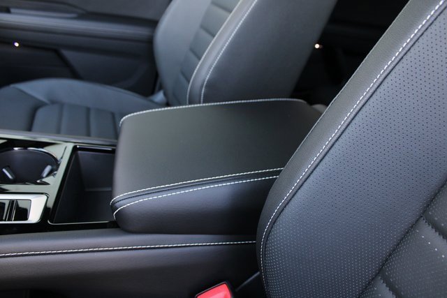 New 2026 Volkswagen Atlas Cross Sport SEL R-Line image 17