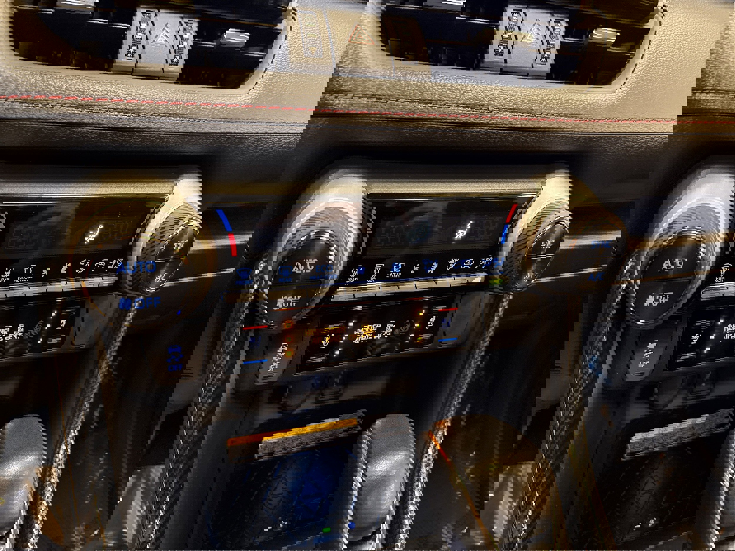 Used 2021 Toyota RAV4 XSE image 39