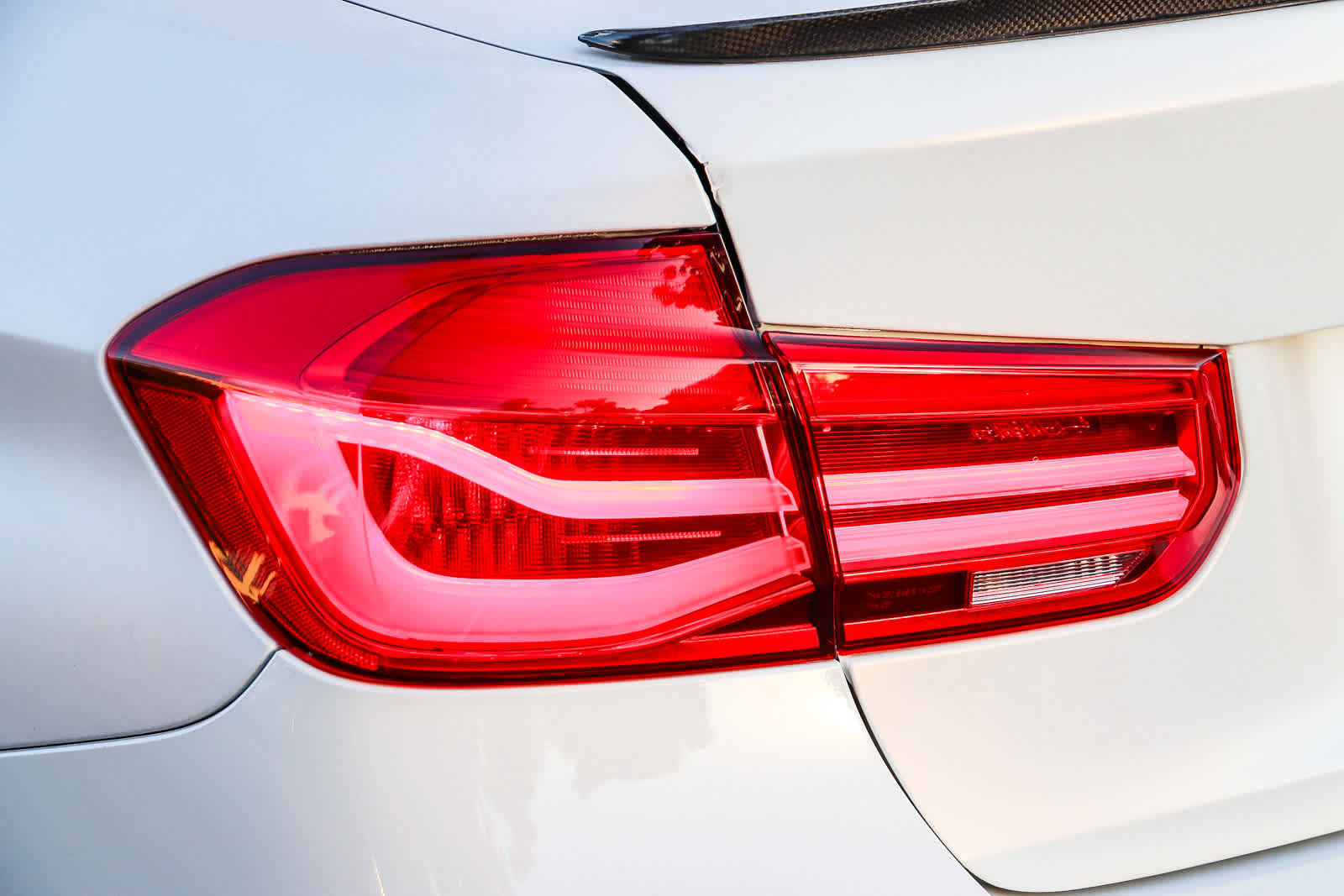 Used 2018 BMW M3 RWD image 9