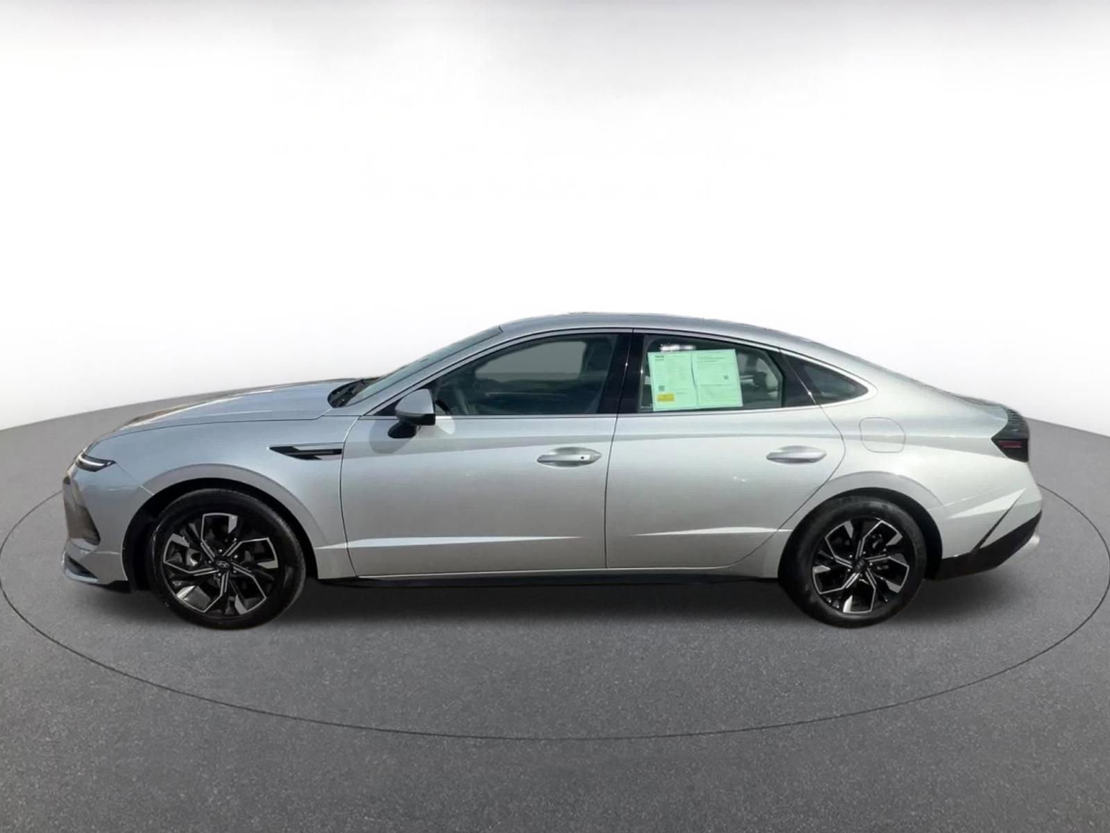 Used 2025 Hyundai Sonata SEL image 10