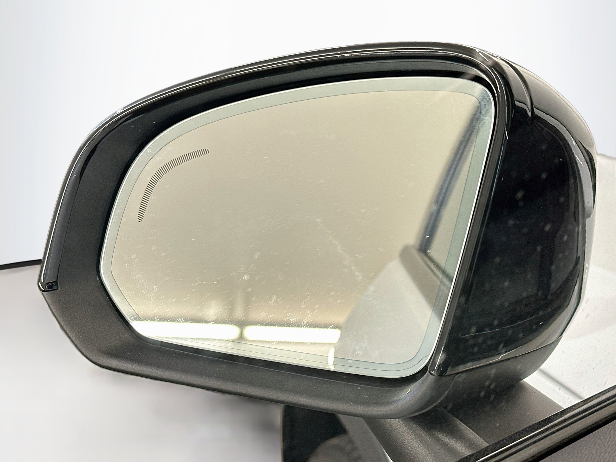 Used 2025 Volvo XC40 B5 Plus AWD/4WD image 16