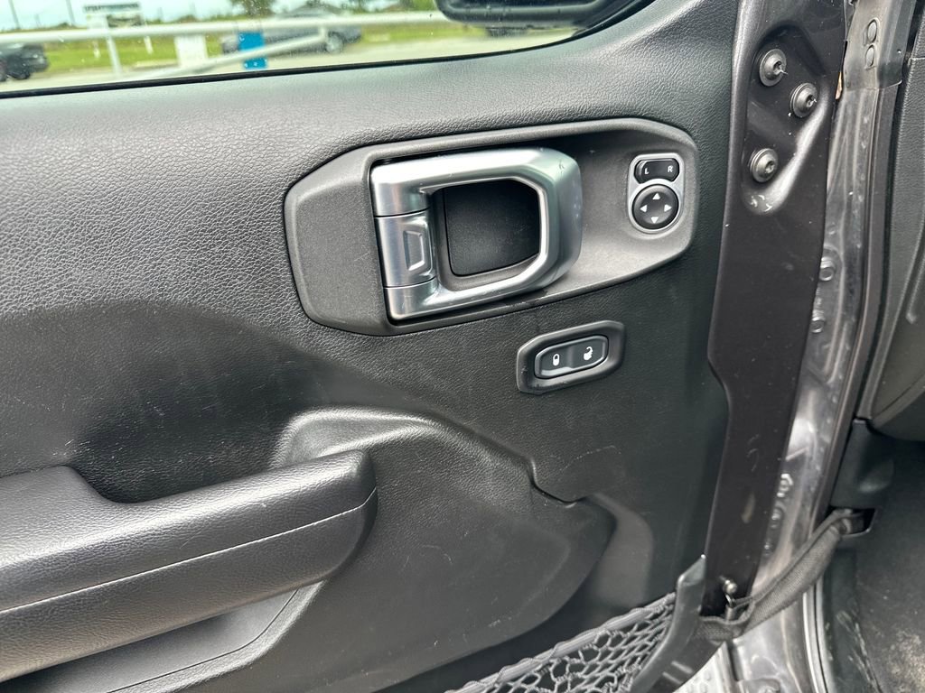 Used 2020 Jeep Wrangler Unlimited Sport S AWD/4WD image 17