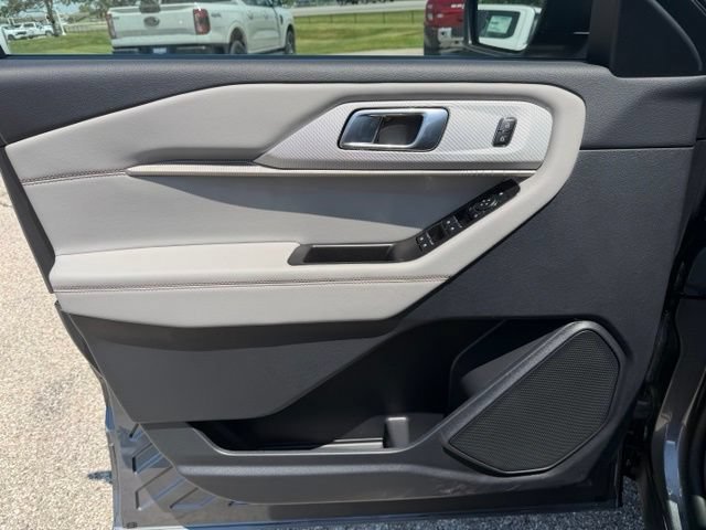 New 2026 Ford Explorer Active w/ Active Comfort Package AWD/4WD image 10