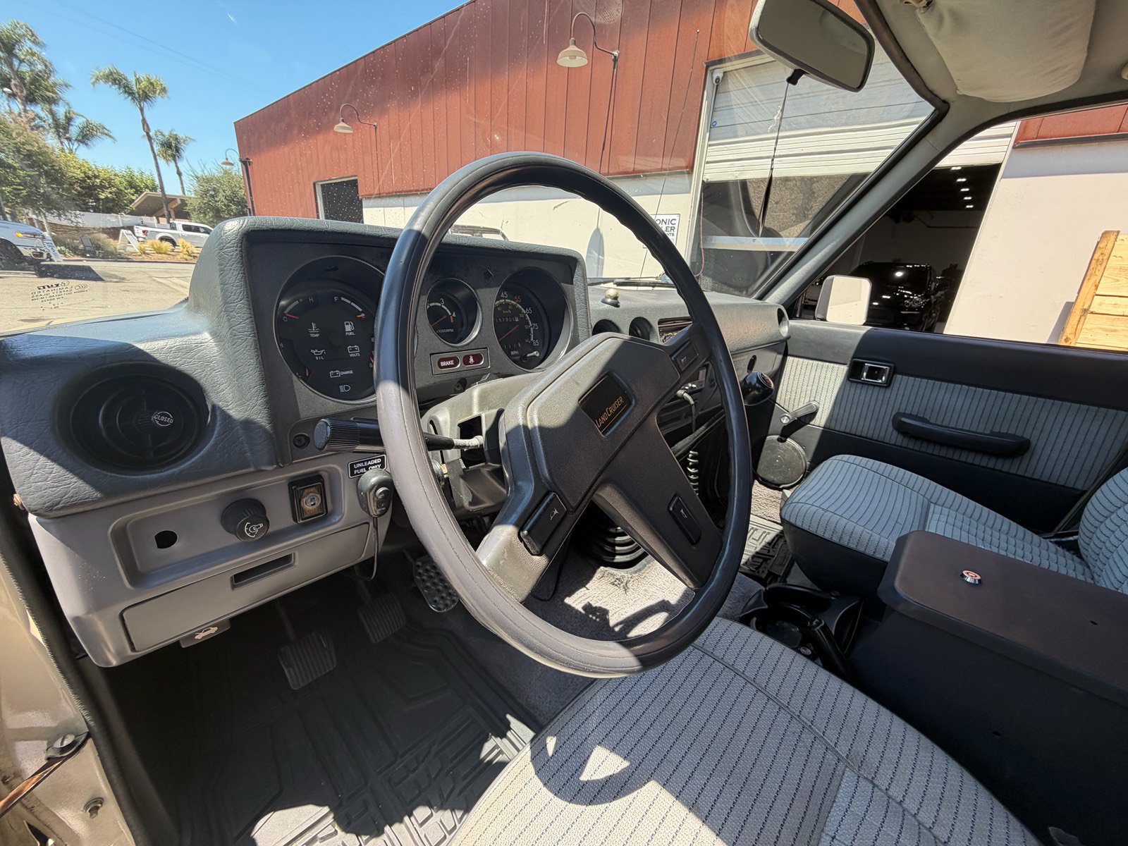 Used 1987 Toyota Land Cruiser AWD/4WD image 18