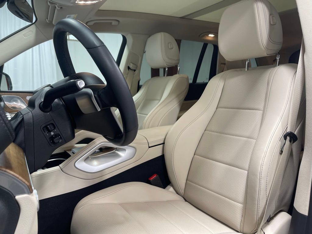 Used 2024 Mercedes-Benz GLS 450 4MATIC image 22