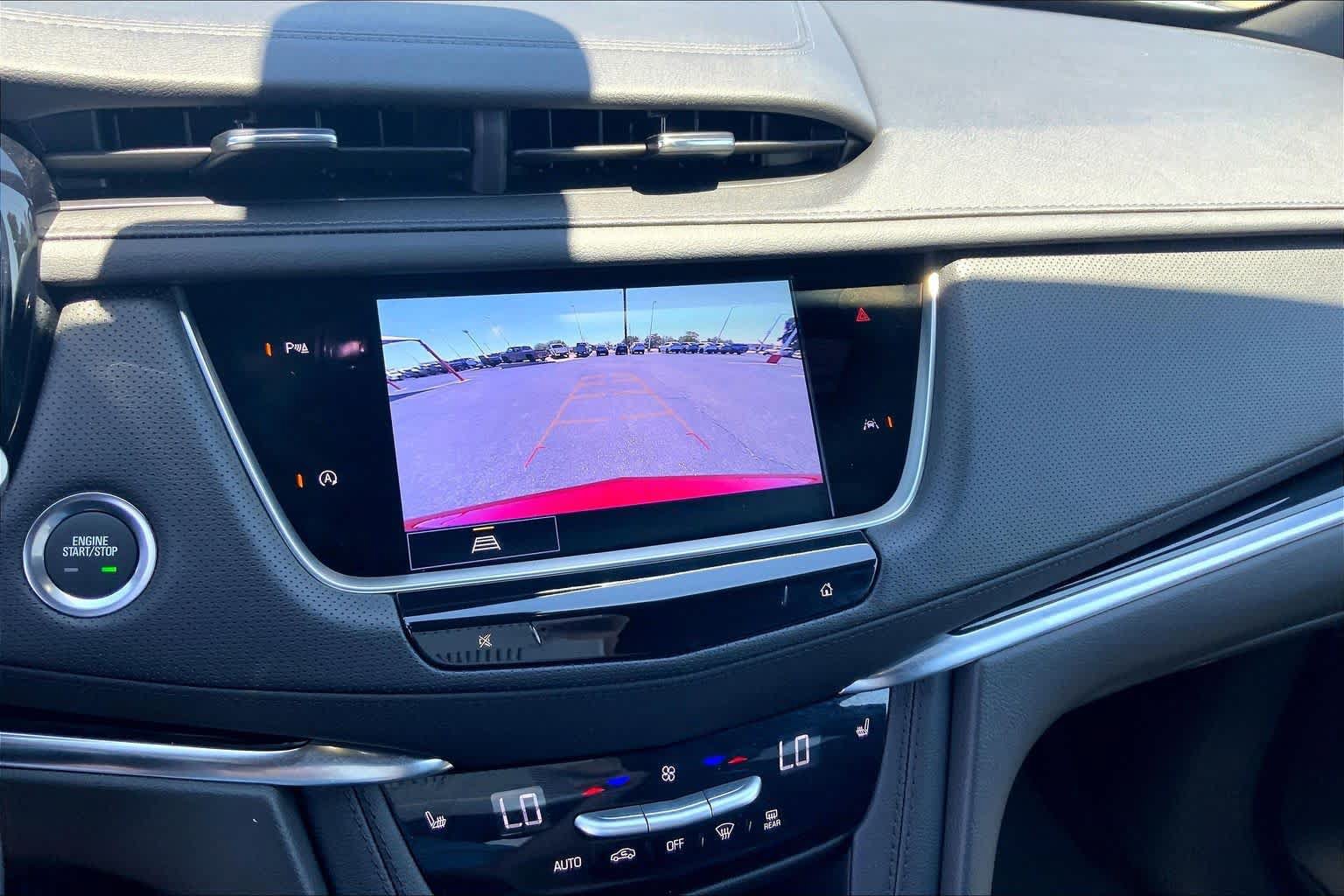 Used 2025 Cadillac XT6 Luxury FWD image 27
