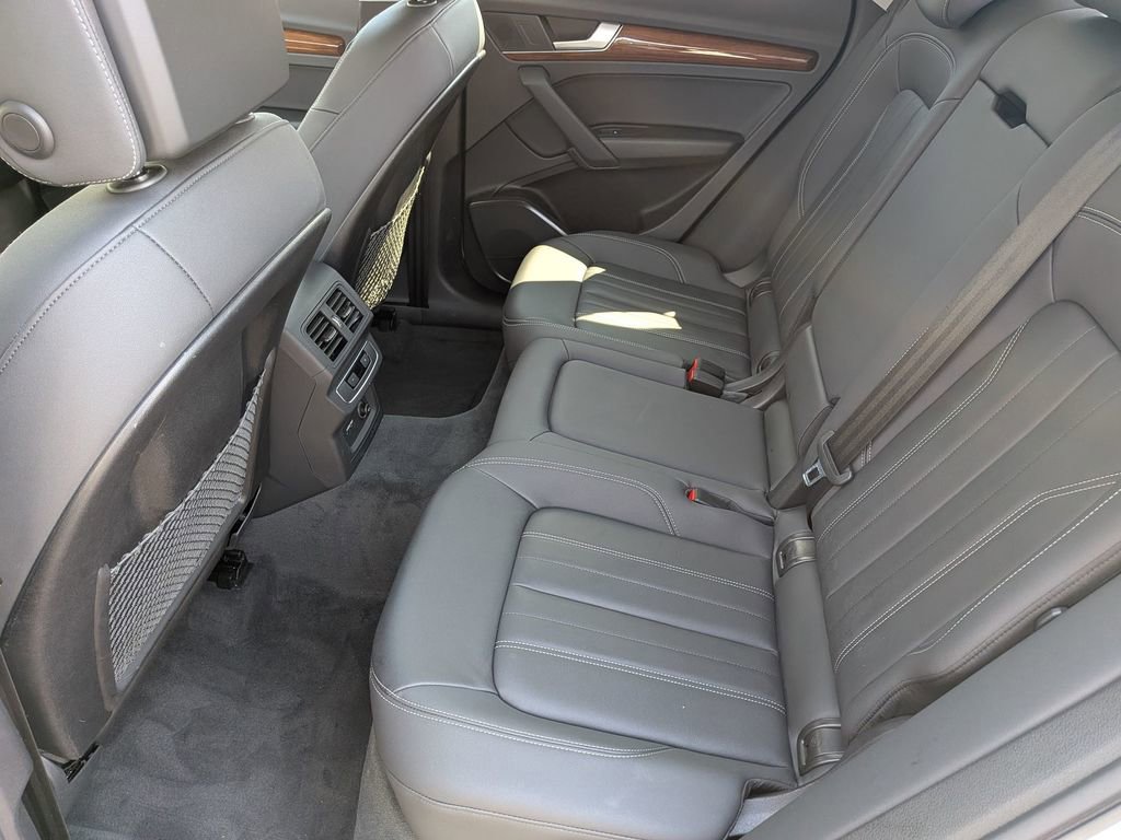 Used 2022 Audi Q5 2.0T Premium image 28
