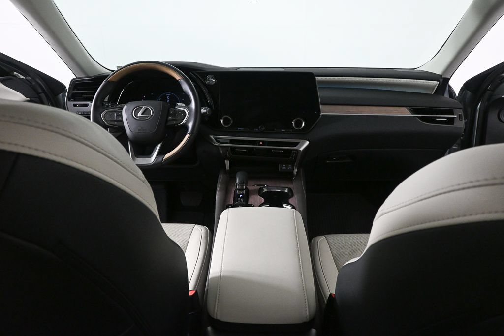 Used 2024 Lexus RX 350 w/ Technology Package AWD/4WD image 16