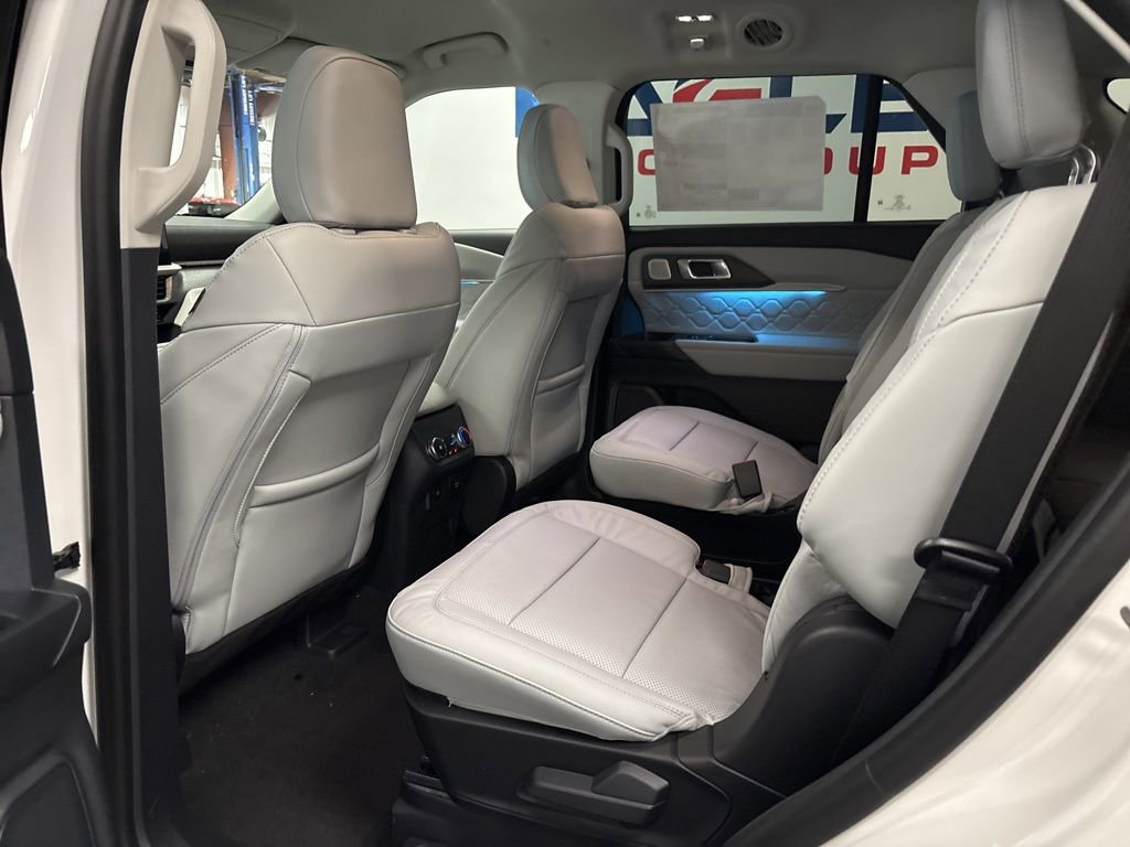 New 2026 Ford Explorer Platinum w/ LUX Leather Package image 23