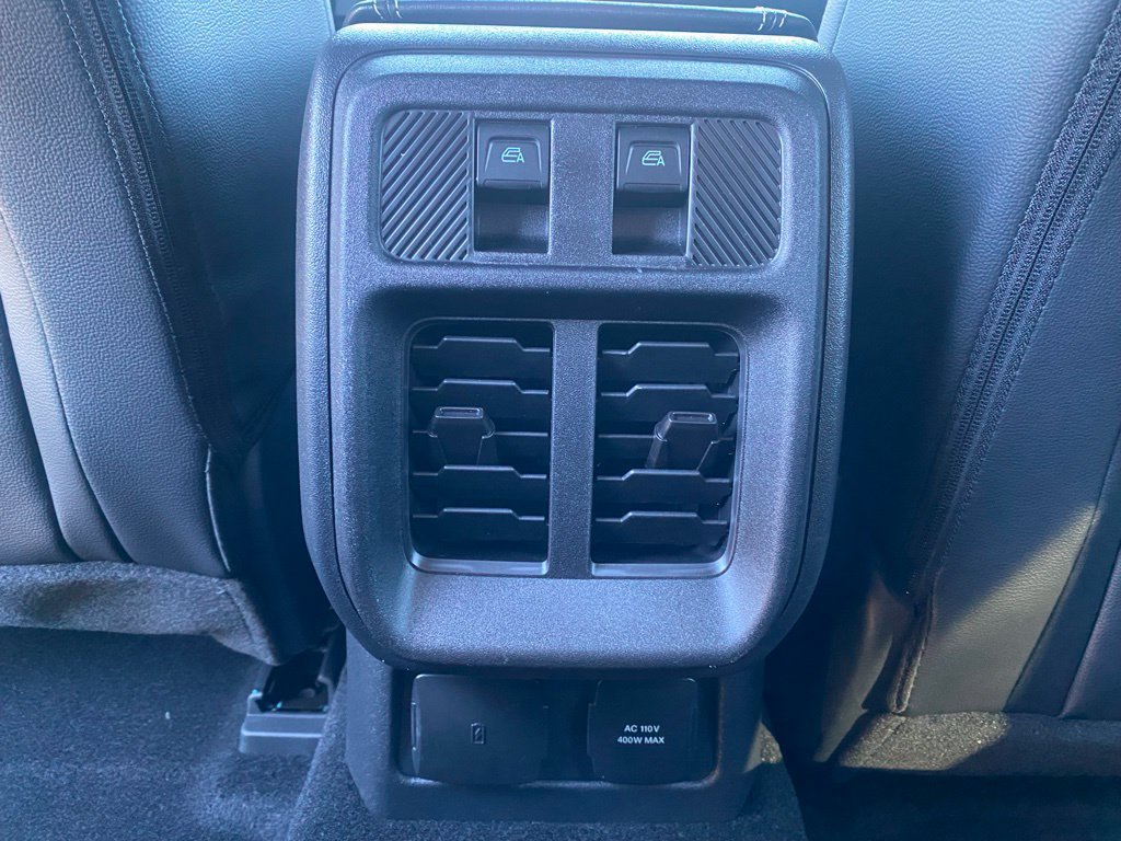 New 2026 Ford Bronco Outer Banks w/ Sasquatch Package AWD/4WD image 40