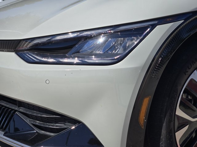 Certified 2023 Kia EV6 Wind AWD/4WD image 9