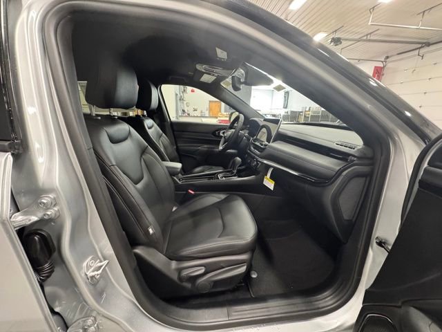 New 2026 Jeep Compass Limited image 14