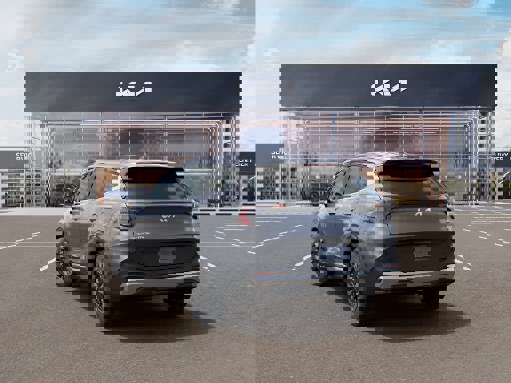 New 2026 Kia Sportage LX image 4