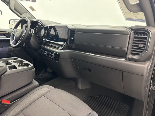 Used 2025 Chevrolet Silverado 1500 LT image 31