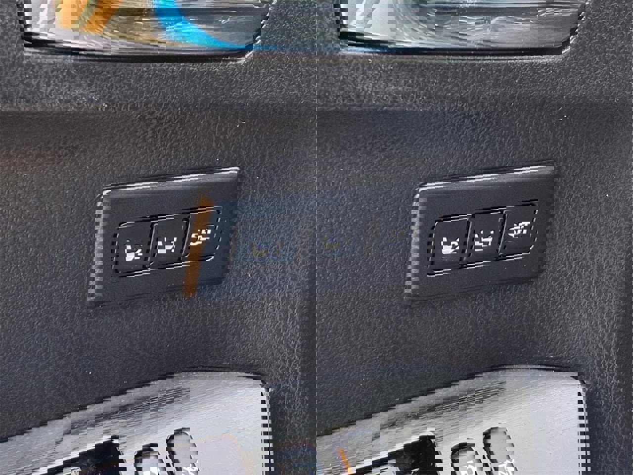 Used 2018 Toyota RAV4 Limited w/ Protection Package image 15