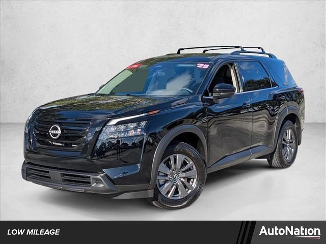 Certified 2025 Nissan Pathfinder SV w/ Black Appearance Package