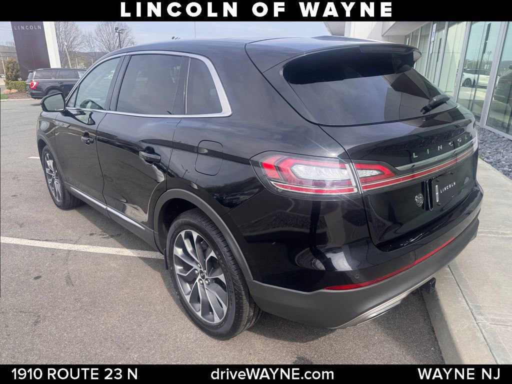 Certified 2022 Lincoln Nautilus Reserve AWD/4WD image 3
