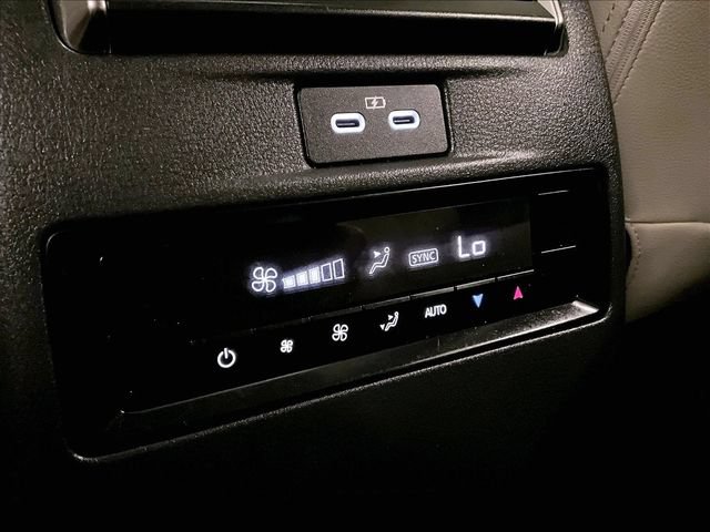 Used 2025 MAZDA CX-90 Plug-In Hybrid w/ Preferred AWD/4WD image 33
