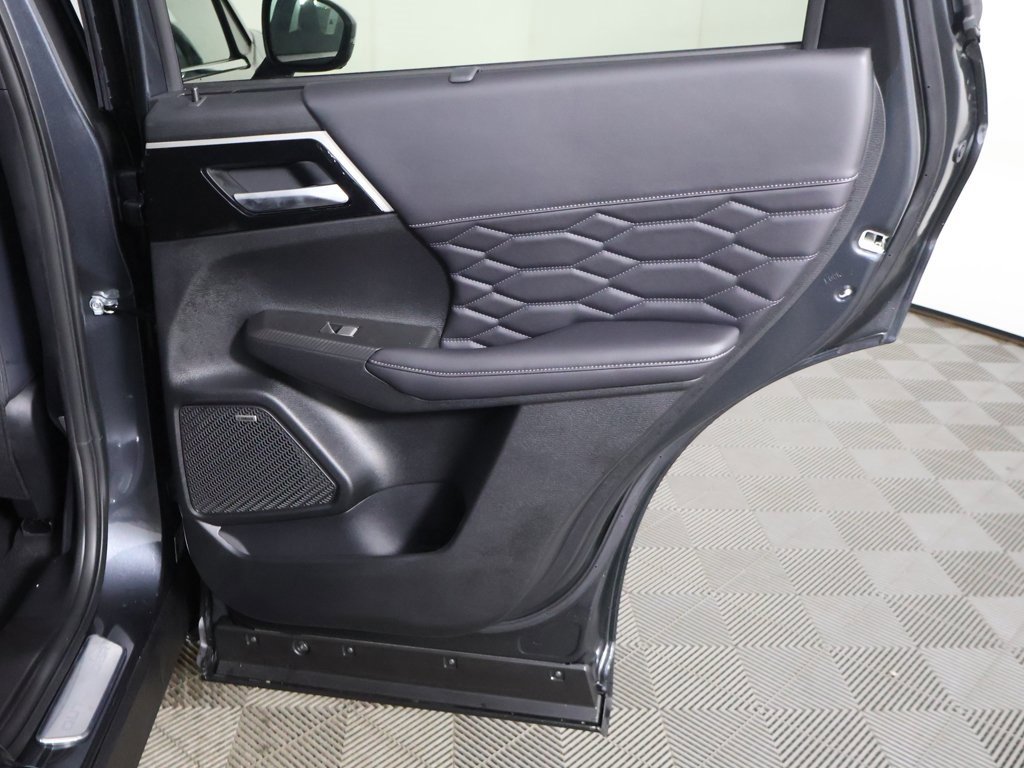 New 2026 Mitsubishi Outlander SEL image 32