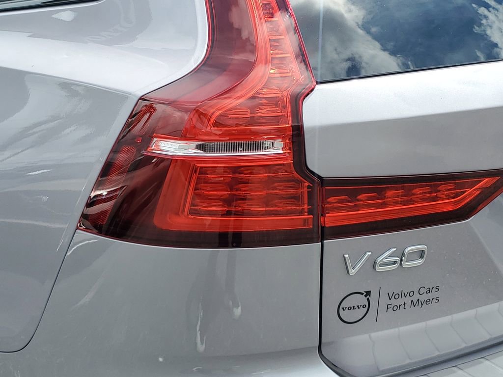 New 2026 Volvo V60 B5 Cross Country Ultra w/ Protection Package Premier image 10