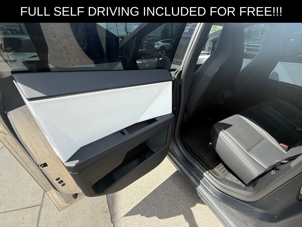 Used 2024 Tesla Cybertruck Cyberbeast AWD/4WD image 9