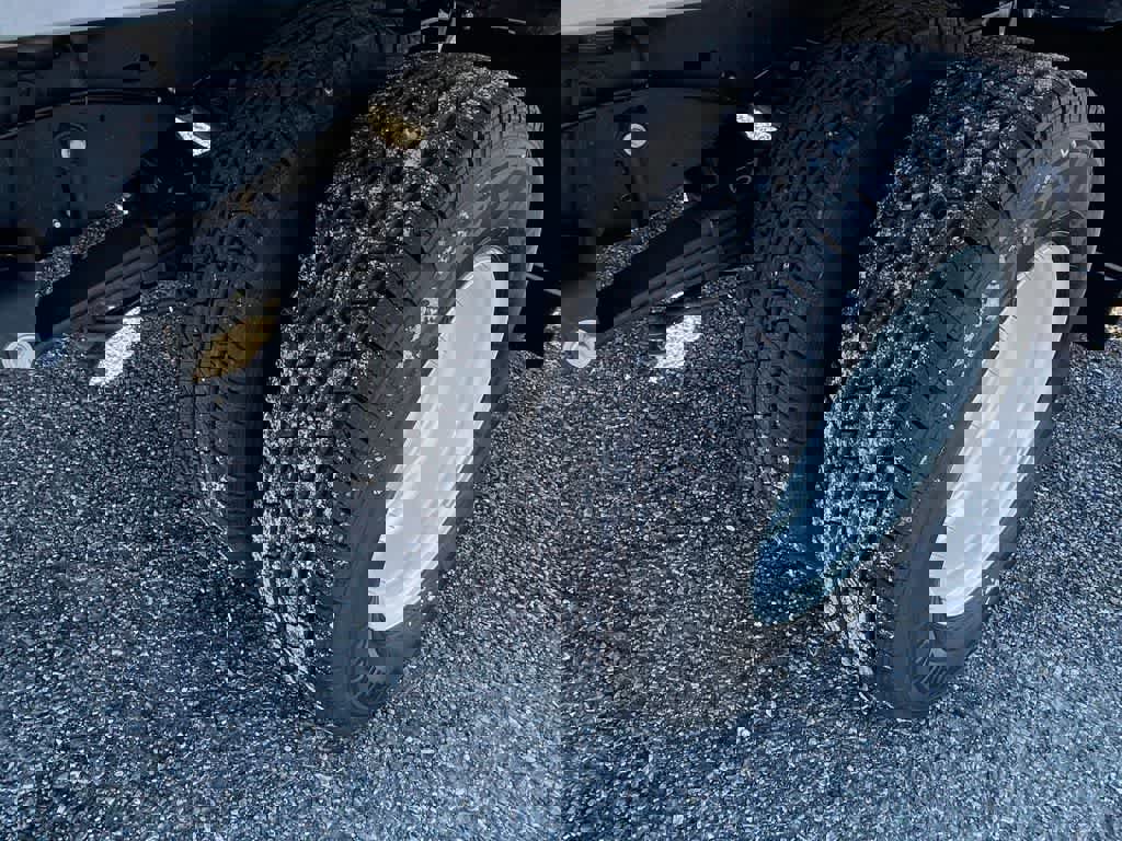 New 2024 Ford E-450 and Econoline 450 Super Duty w/ Power Windows & Locks Group image 12