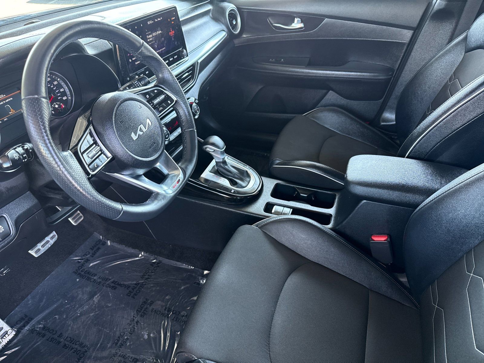 Used 2024 Kia Forte GT-Line w/ GT-Line Premium Package FWD image 9