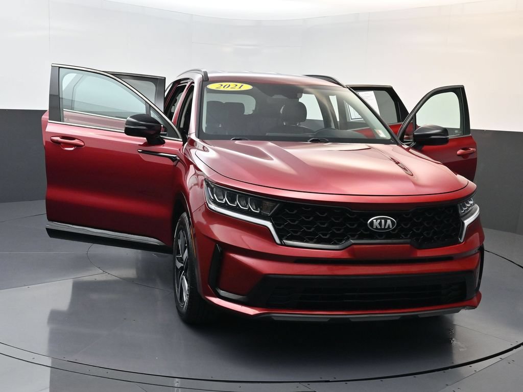 Used 2021 Kia Sorento S FWD image 32