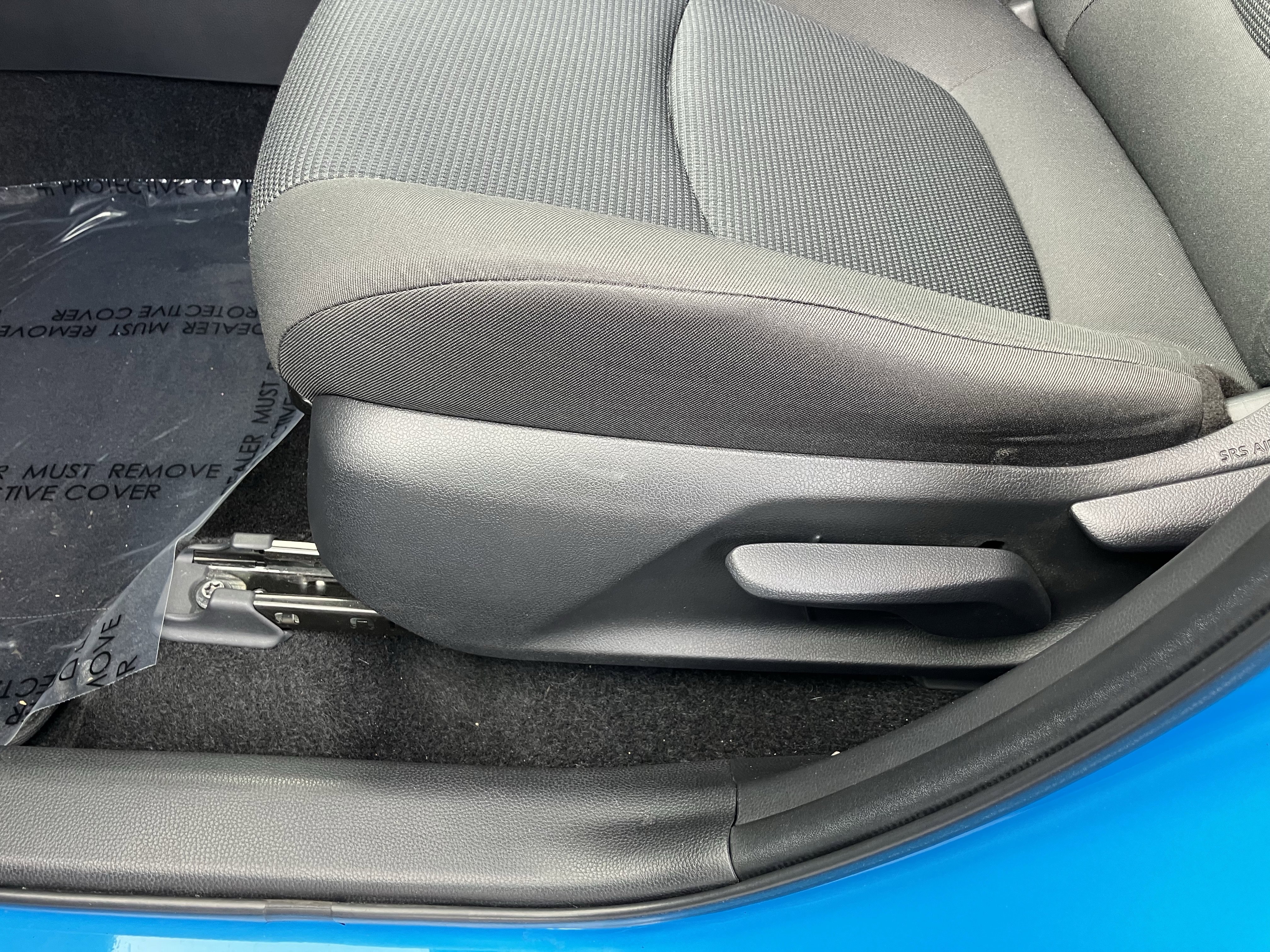 Used 2021 Toyota RAV4 LE image 17