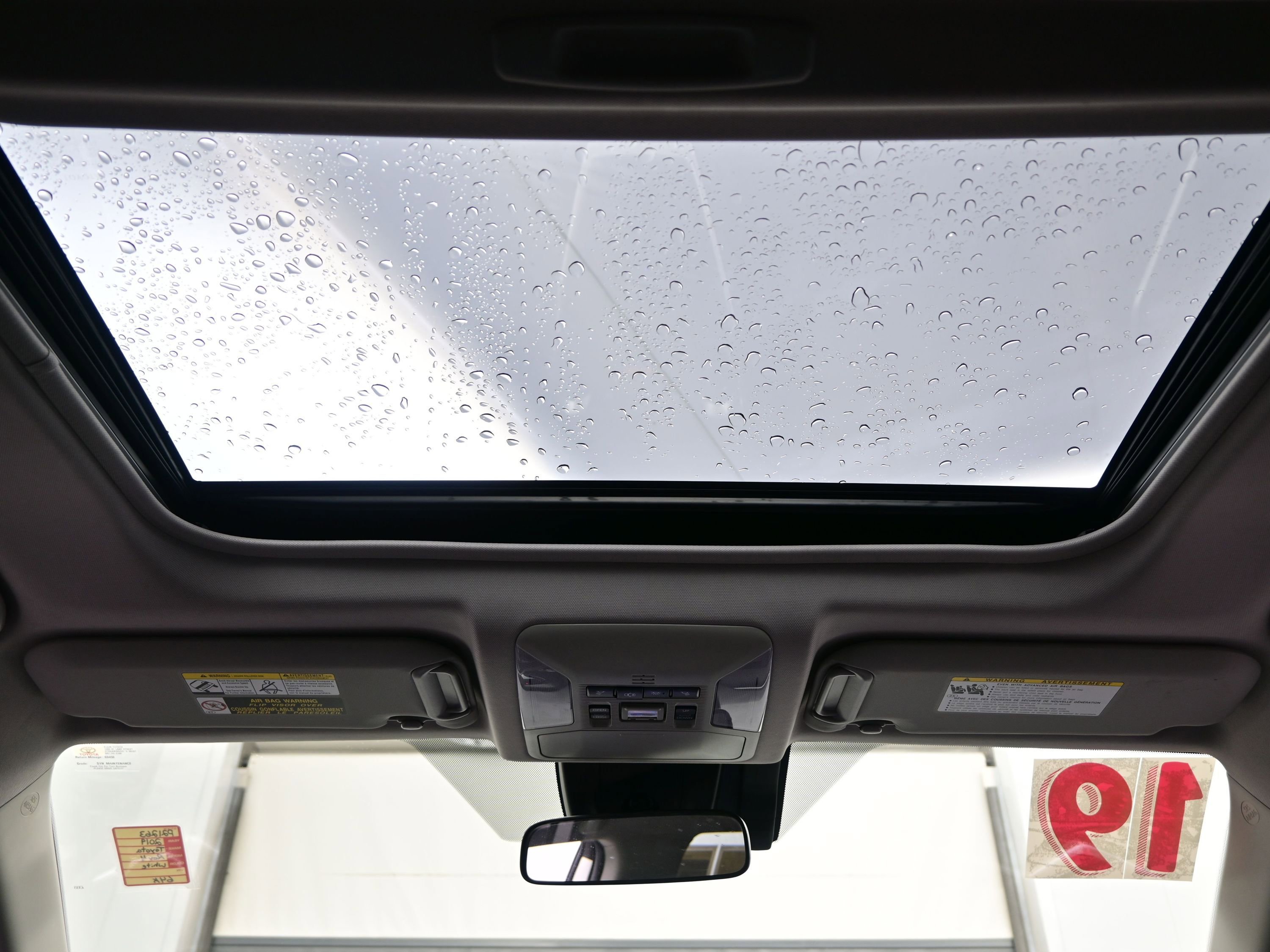 Used 2019 Toyota RAV4 XLE w/ Carpet Mat Package image 17