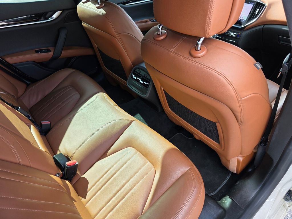 Used 2022 Maserati Ghibli Modena image 28