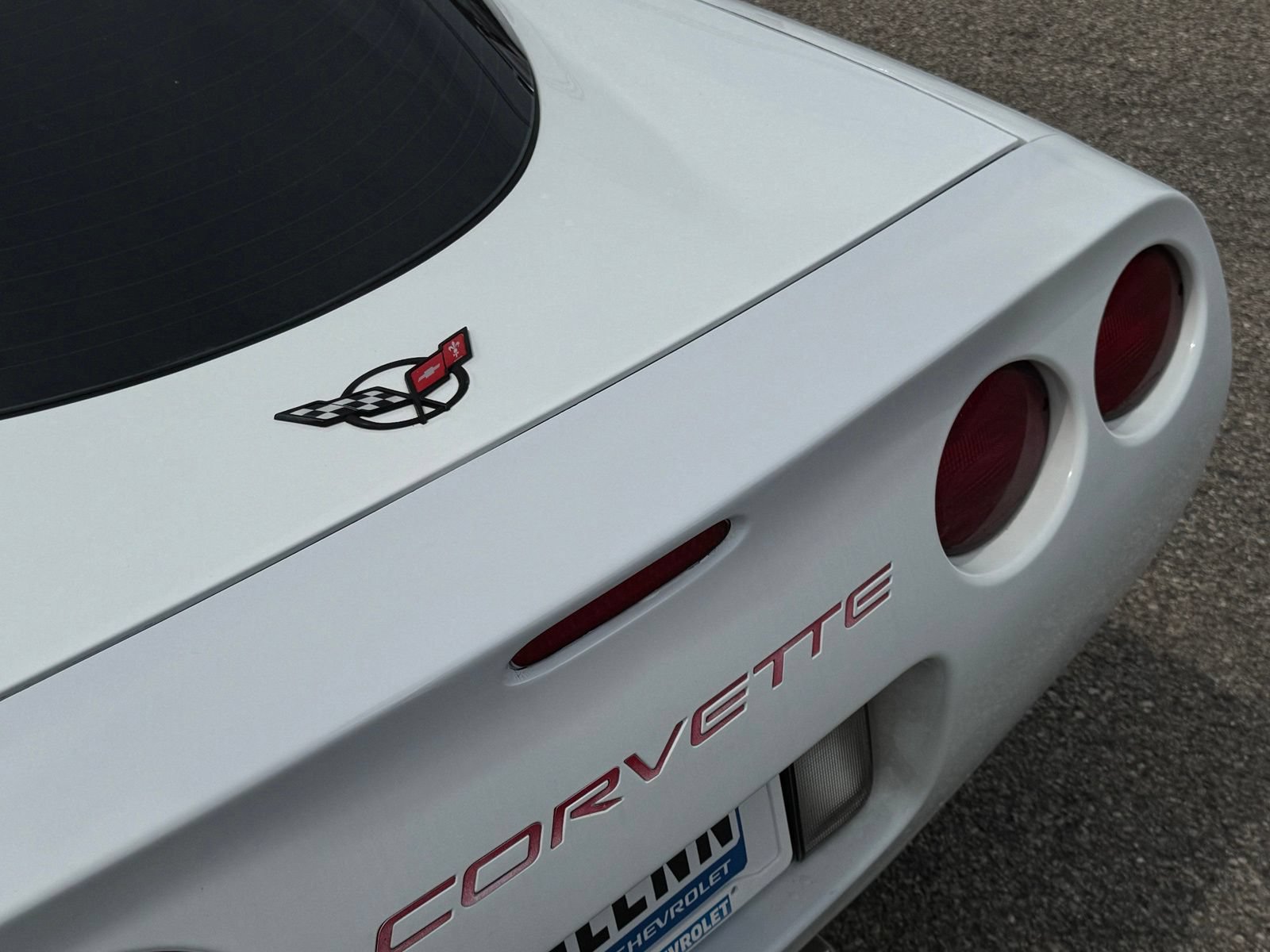 Used 1997 Chevrolet Corvette Coupe w/ Memory Pkg RWD image 34