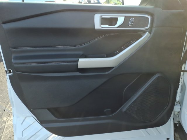 Certified 2021 Ford Explorer XLT w/ Equipment Group 202A AWD/4WD image 14
