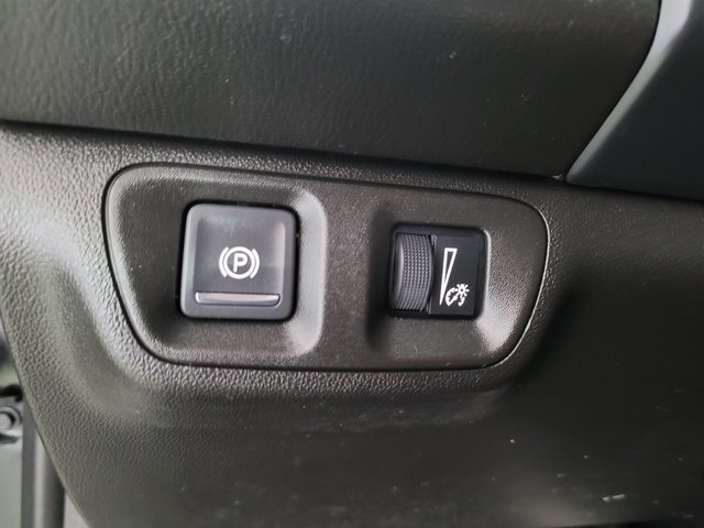 Used 2021 GMC Acadia SLE image 47