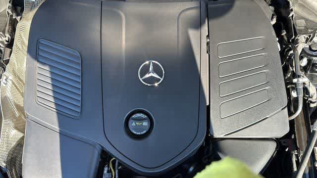 Certified 2026 Mercedes-Benz GLC 300 4MATIC image 4