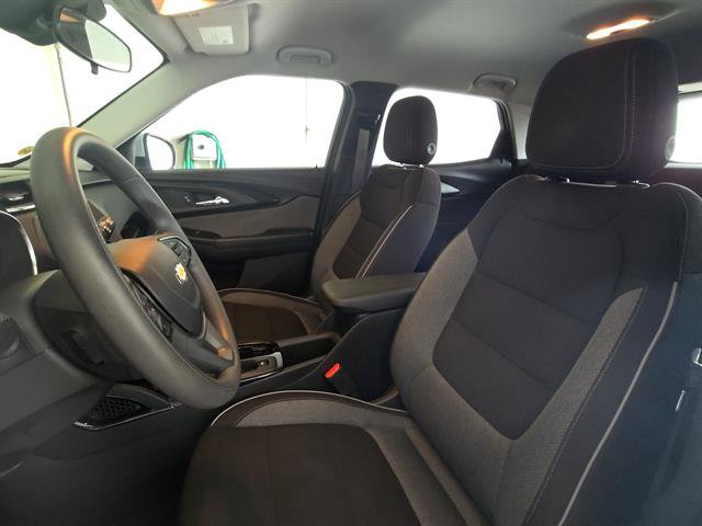 Used 2023 Chevrolet TrailBlazer LT FWD image 9