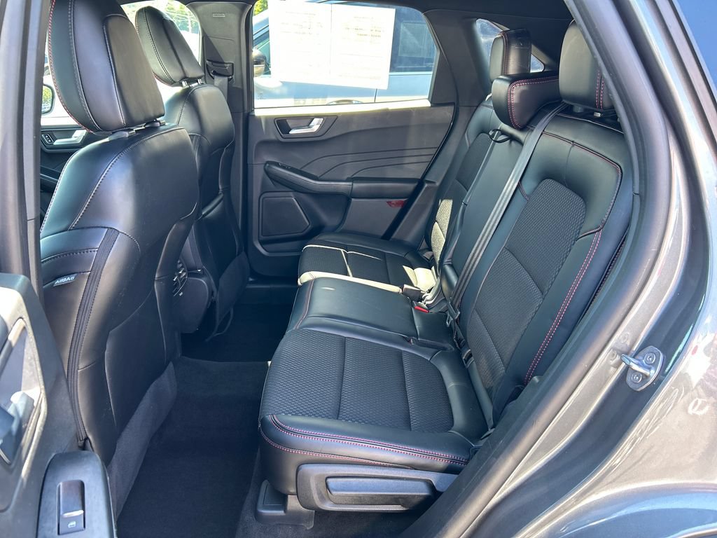 Used 2025 Ford Escape ST-Line w/ Tech Pack #1 FWD image 27