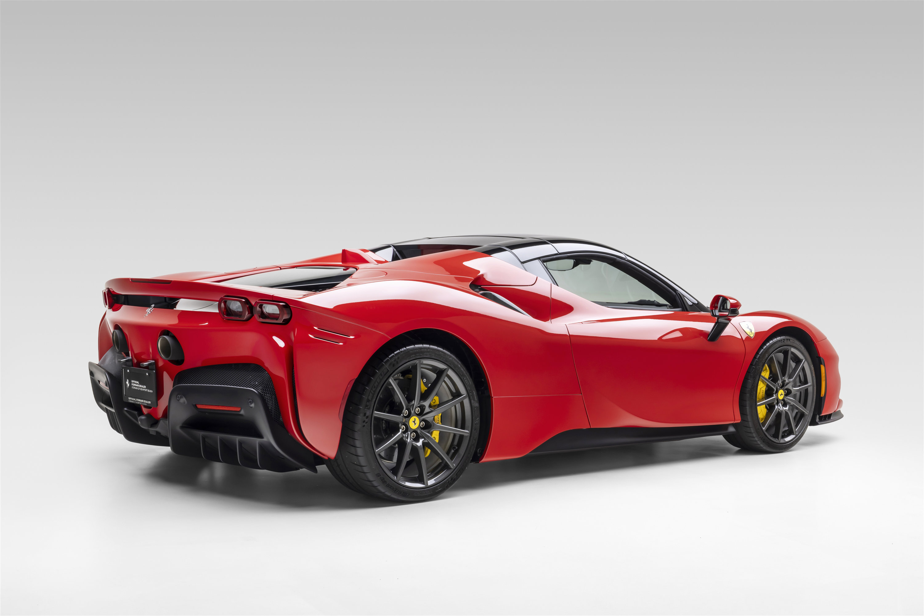 Certified 2025 Ferrari SF90 Spider AWD/4WD image 10