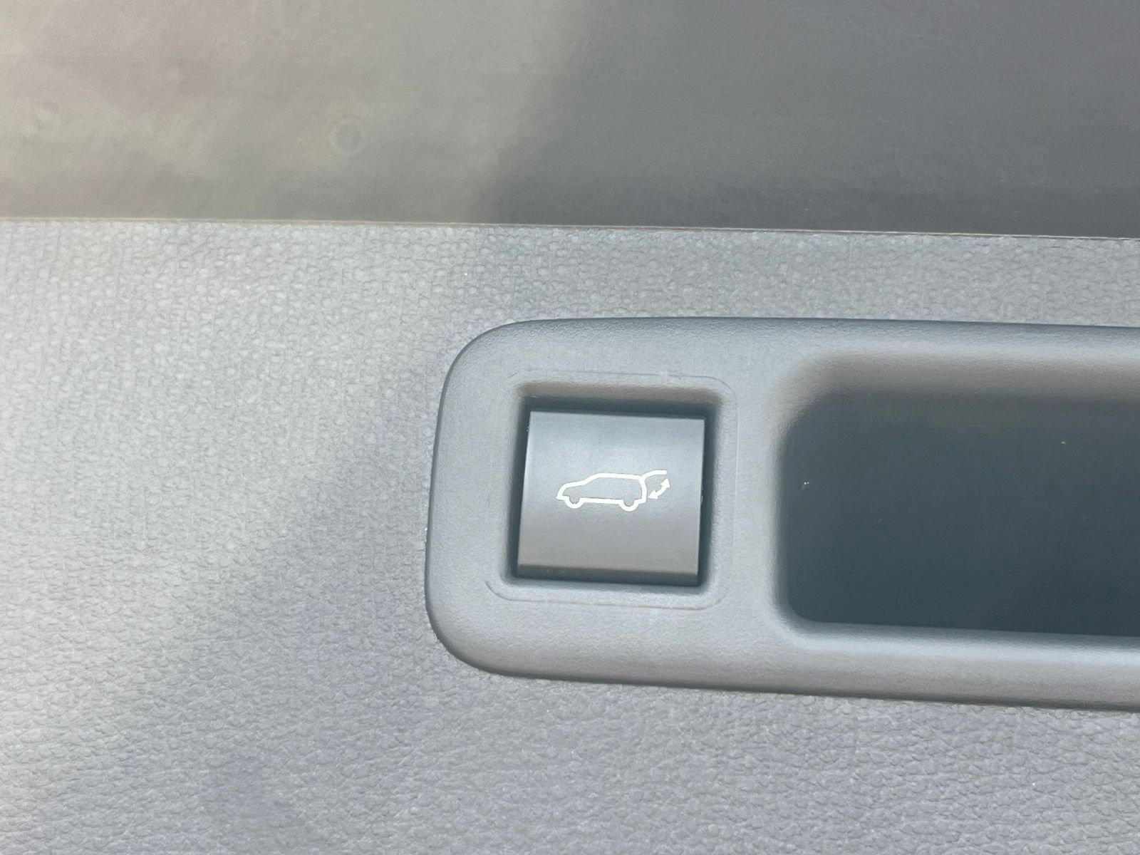 Used 2025 Toyota Highlander XSE AWD/4WD image 23