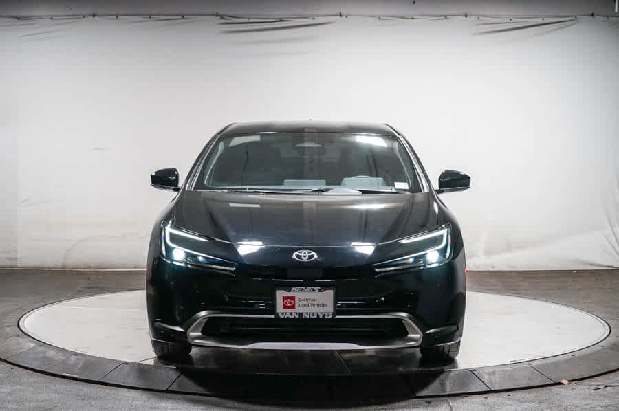 Used 2026 Toyota Prius Plug-In Hybrid FWD image 7