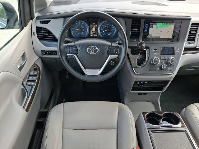 Certified 2017 Toyota Sienna XLE Premium w/ Protection Package AWD/4WD image 13