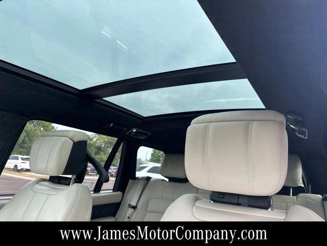Used 2020 Land Rover Range Rover Long Wheelbase HSE AWD/4WD image 13