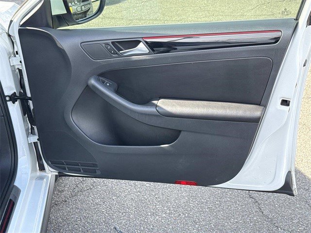 Used 2015 Volkswagen Jetta GLI SEL image 8
