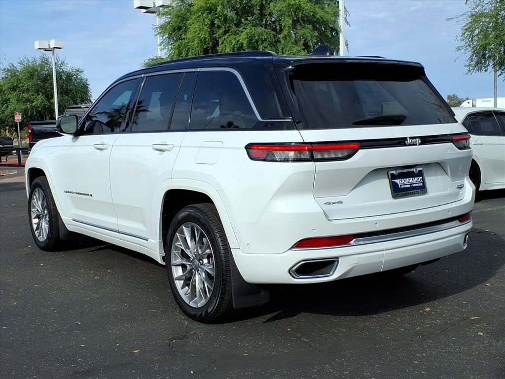 Used 2025 Jeep Grand Cherokee Summit image 3