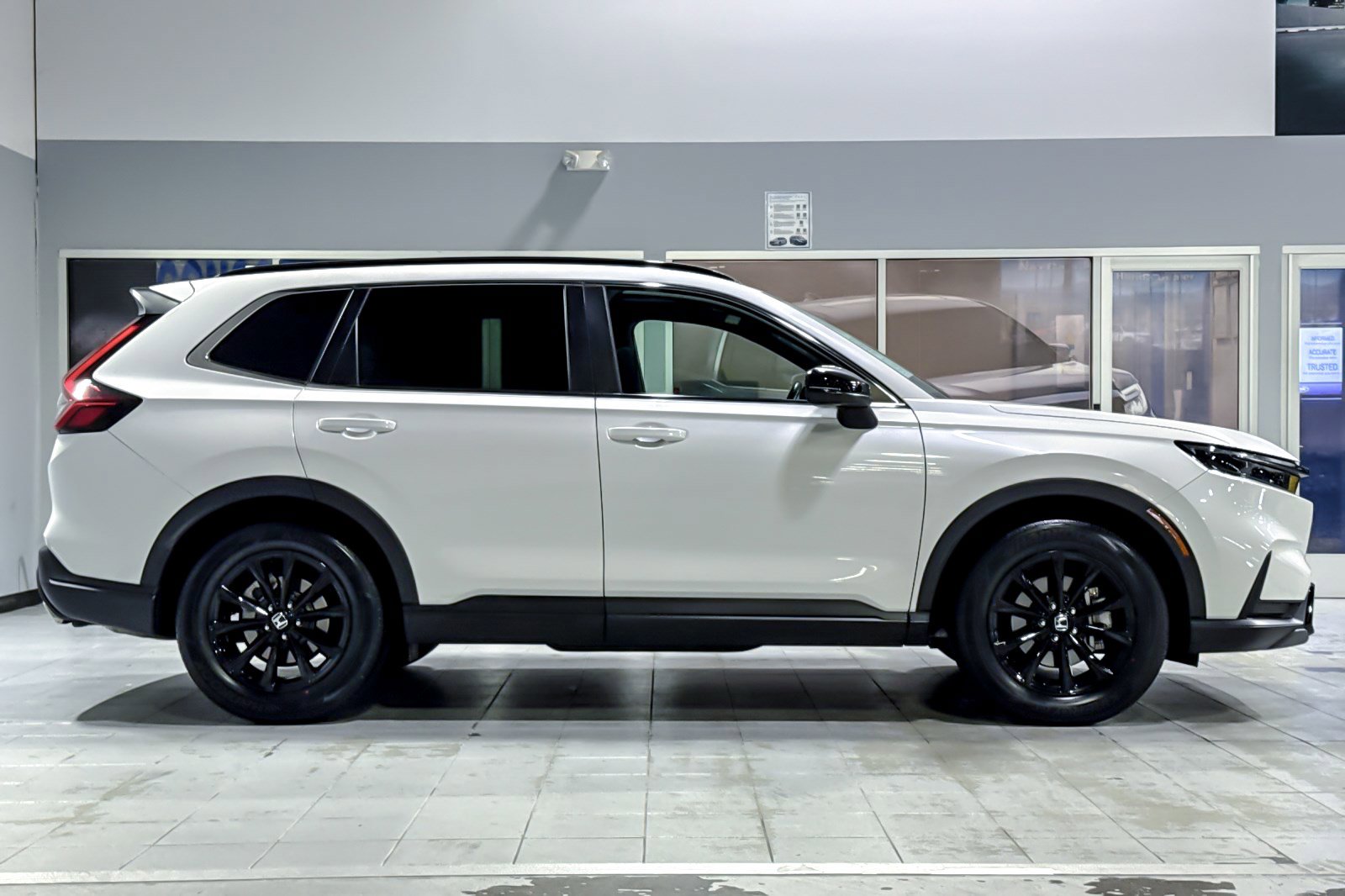 Certified 2023 Honda CR-V Sport image 7